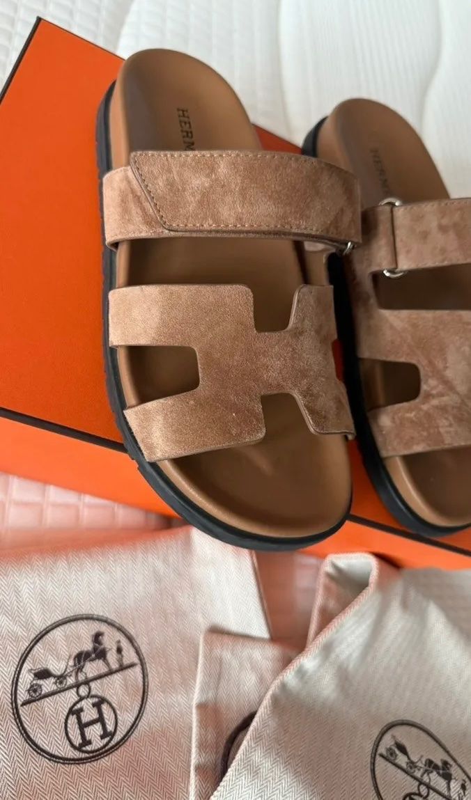 Hermès Damenschuhe: Hermes Chypre Sandalen, Gr. 36, beige – Neu (gemäss Beschreibung) aus Triesen von dardaleni 1
