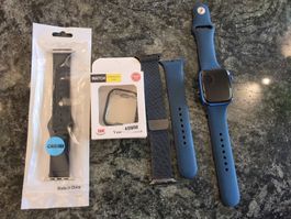 Apple Watch Serie 7 Blau 45mm GPS