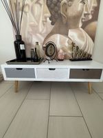 TV-Board weiss mit drei Schubladen