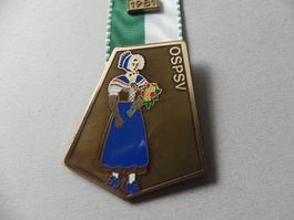 Medaille Frau Tracht Trachtenfest Fest von Jahr 1961