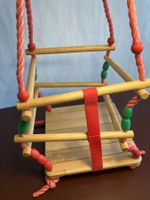 Holzschaukel für Kleinkinder