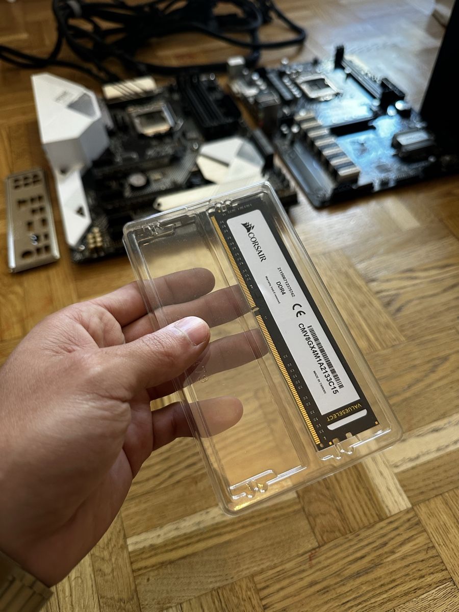 Asus PC: Carte mères – Nuovo (secondo la descrizione) da Châtelaine venduto da Mayy 3