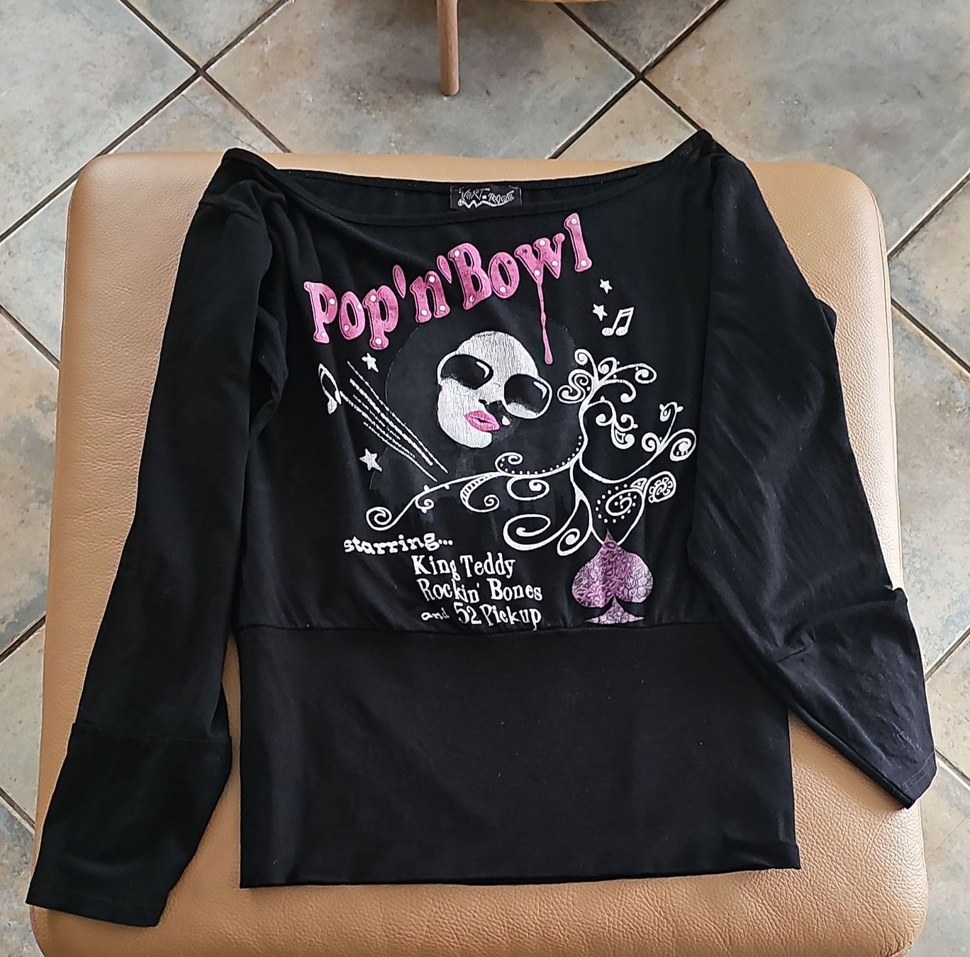 Maglioni & Felpe: pull noir "Pop'n'Bowl" - Taille S – Usato da Monthey venduto da Chez-Dani-81