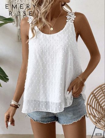  Top Weiss Grösse M mit Blumenverzierung 