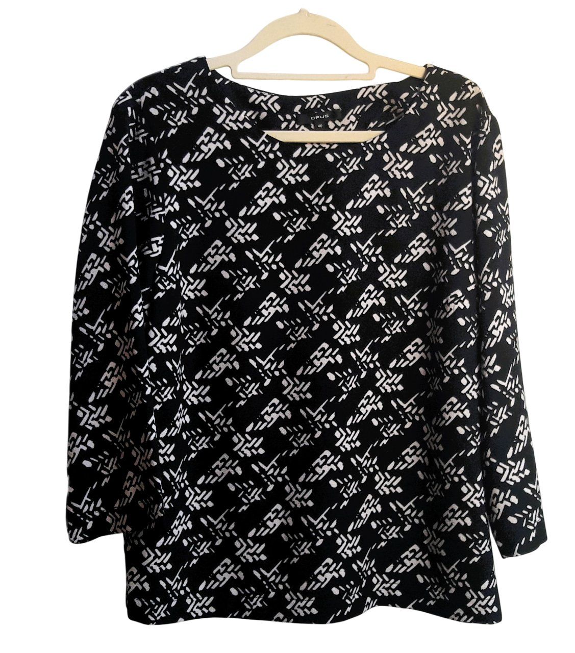 Opus Blusen: OPUS blouse noir blanc T. 40 – Gebraucht aus Tavannes von Brocashop