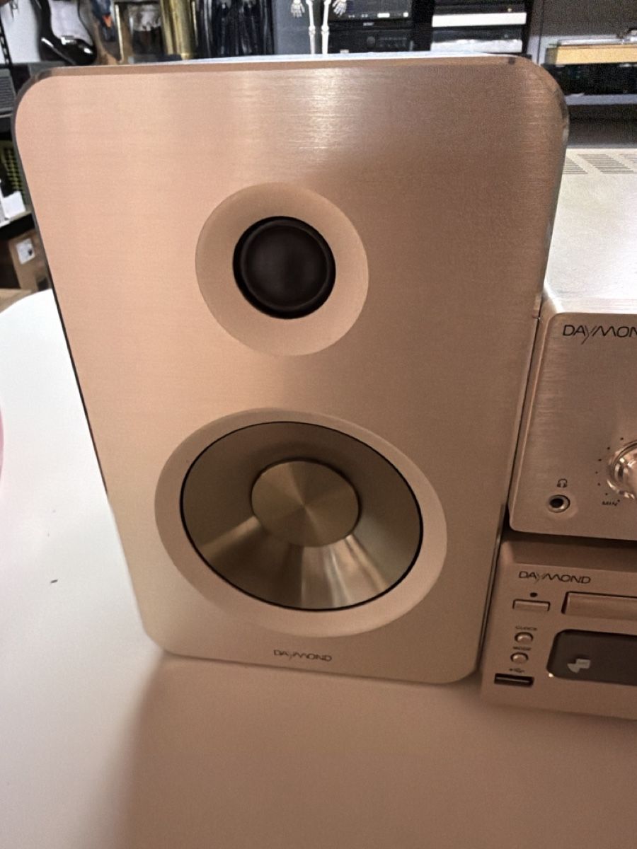 Radios: Daymond dab – D'occasion à basel par Swiss._.1978 3