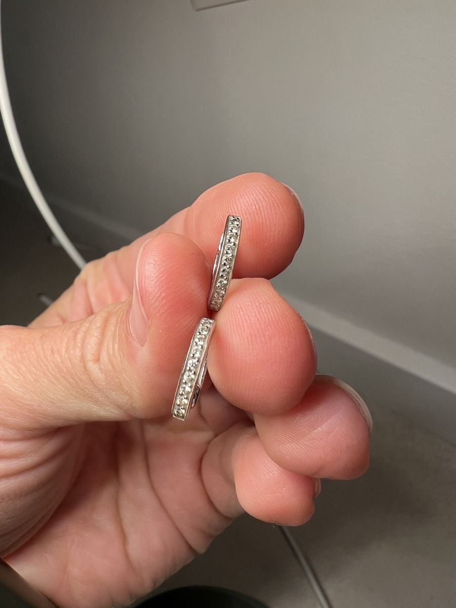 Orecchini pendenti & Orecchini a lobo: Diamond Hoop Earrings, White Gold – Nuovo (secondo la descrizione) da Corsier GE venduto da Karol_save_planet 9