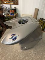 Ensemble réservoir et airbox neuf pour Mv Agusta F4 1000 NOS
