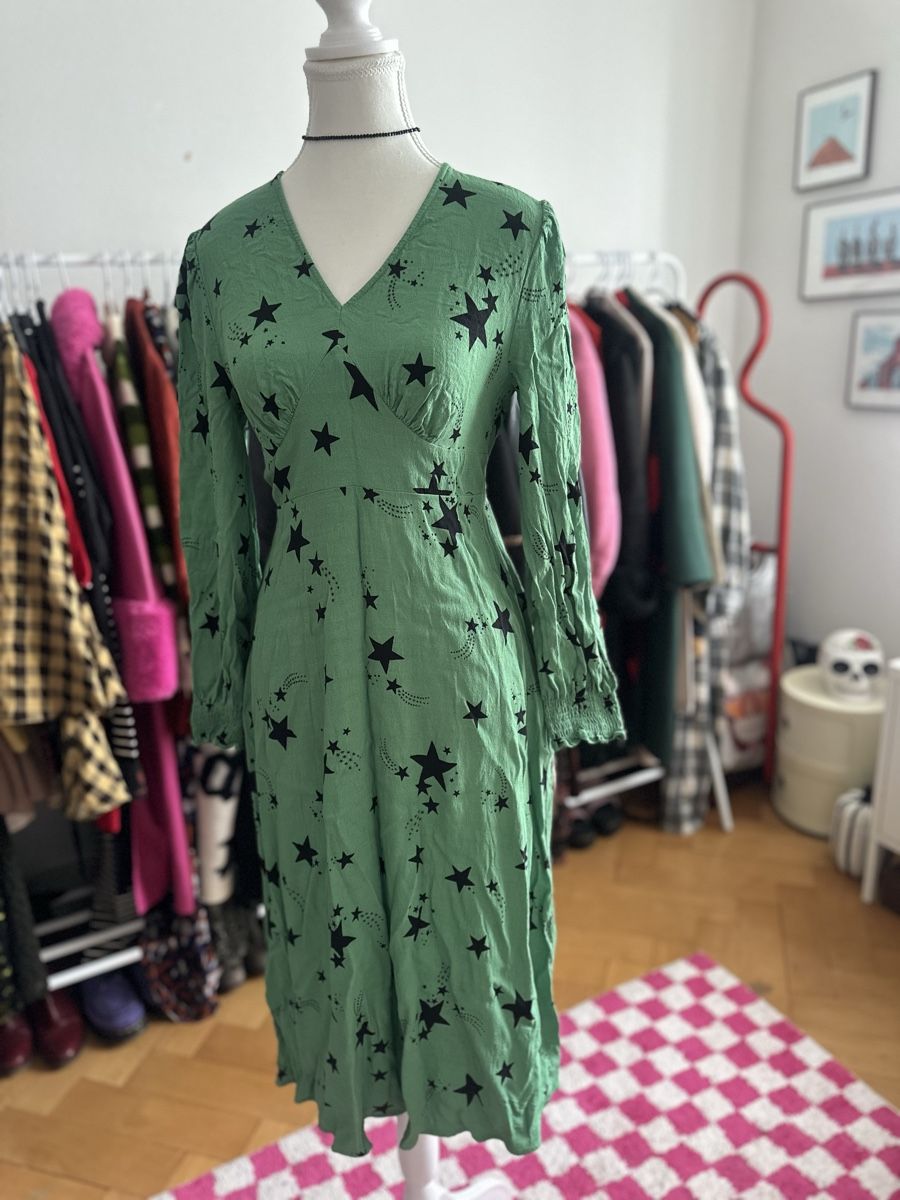 Vestiti: Grünes Kleid mit Sternen – Nuovo (secondo la descrizione) da Zürich venduto da PuraVida111