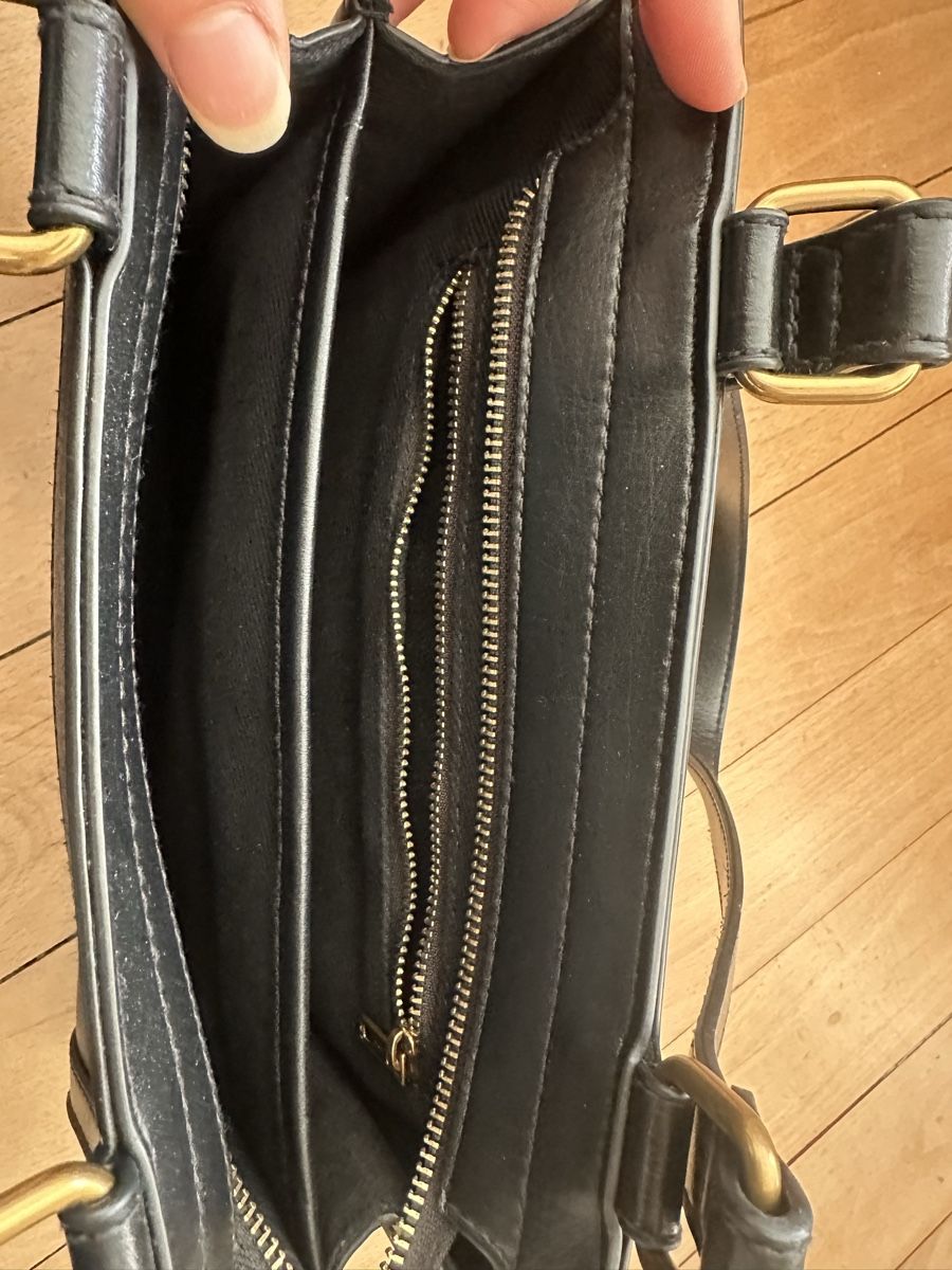 Brandy Melville Taschen für Damen: Schwarze Handtasche, elegantes Design – Neu (gemäss Beschreibung) aus Luzern von nee_zjh6 3