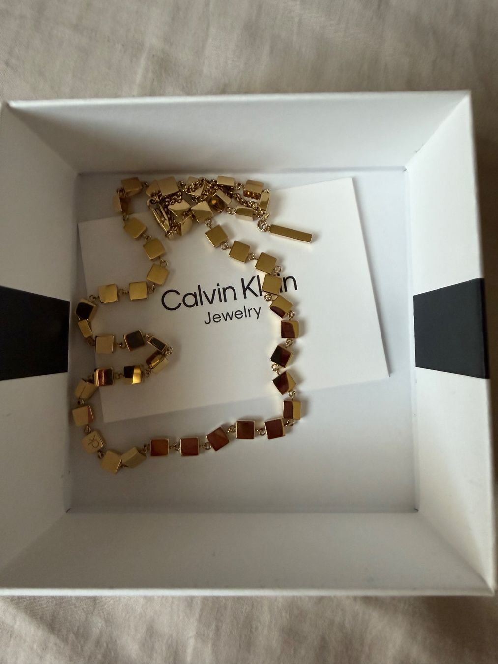 Ketten: calvin klein collier géométrique – Neu und originalverpackt aus Lausanne von noh_gt5x