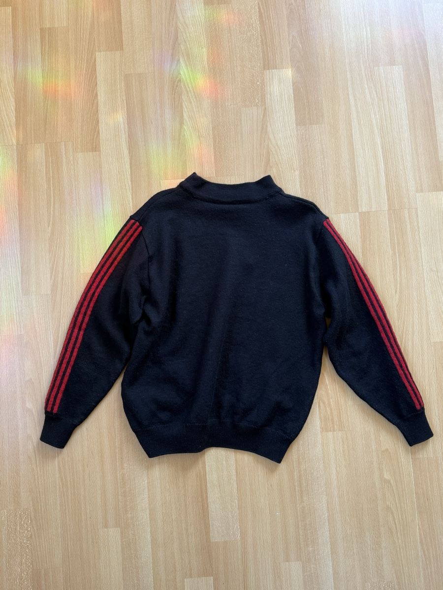 Adidas Maglioni & Felpe: Adidas Pullover schwarz rot – Usato da Lenzburg venduto da and_5pq2 1