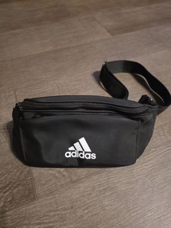 Adidas Bauchtasche schwarz verstellbar gebraucht