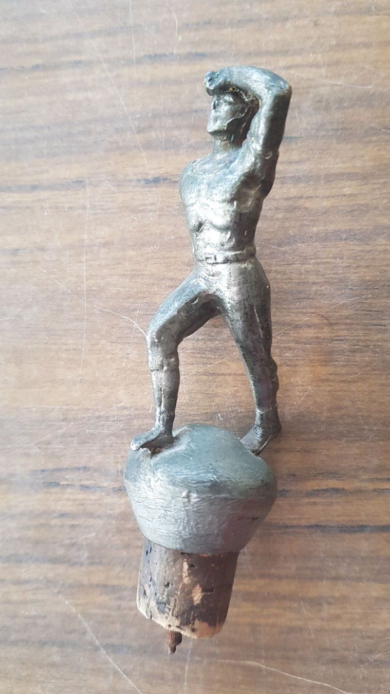Figuren: Zierkorken Figur Athlet antik – Gebraucht aus Mörschwil von antiksalon 3