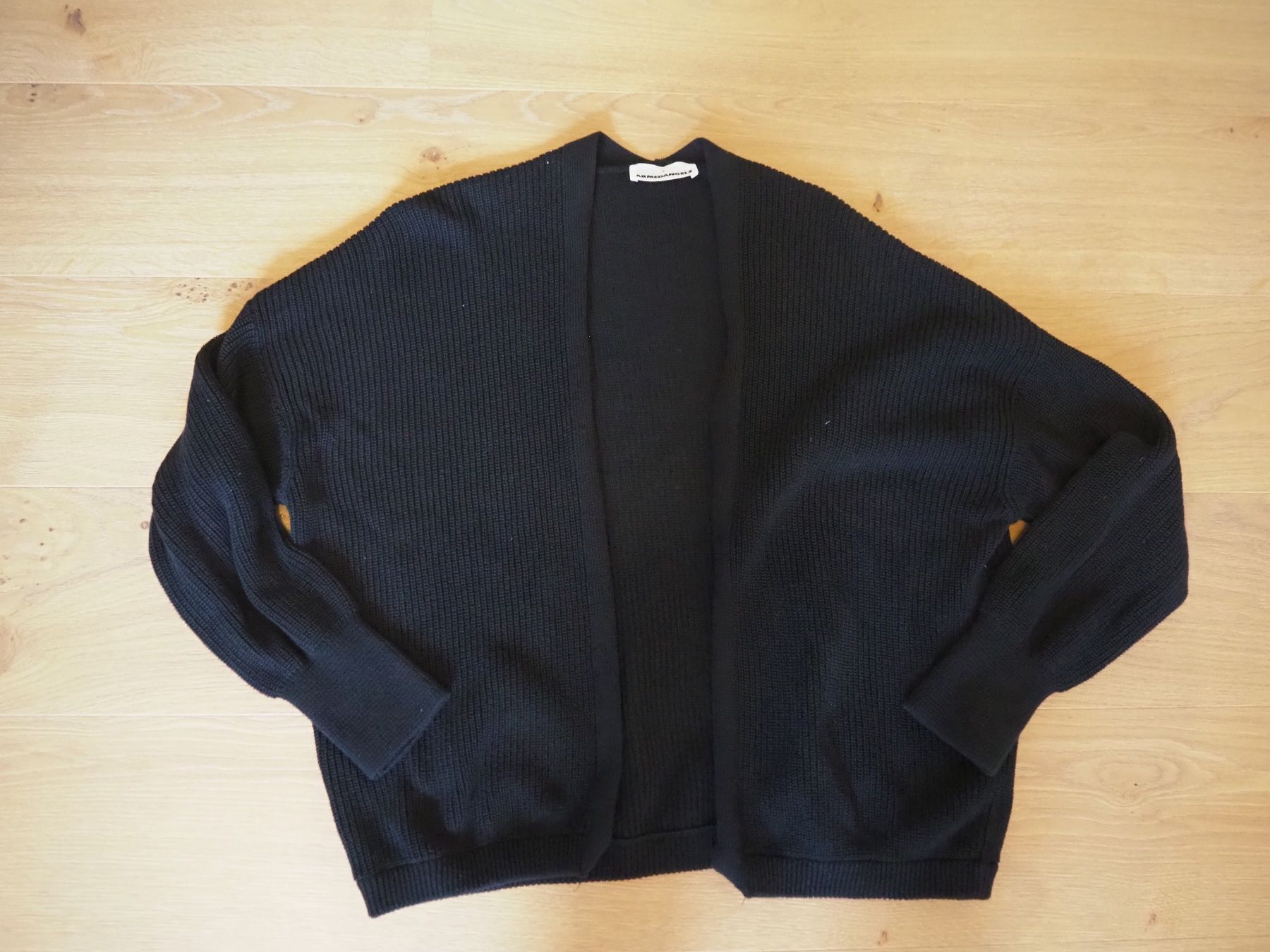 Armedangels Pullover & Sweatshirts: Armed Angels Cardigan schwarz Gr. M – Gebraucht aus Zürich von snowow