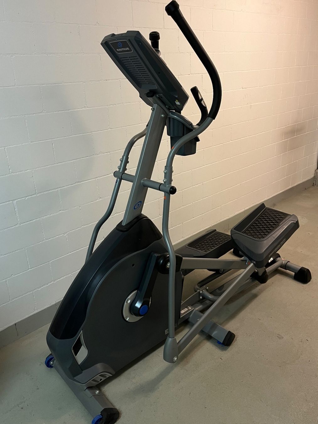Nautilus Hometrainer: Crosstrainer Nautilus E624, wie neu – Neu (gemäss Beschreibung) aus Lenzburg von Boffer1A