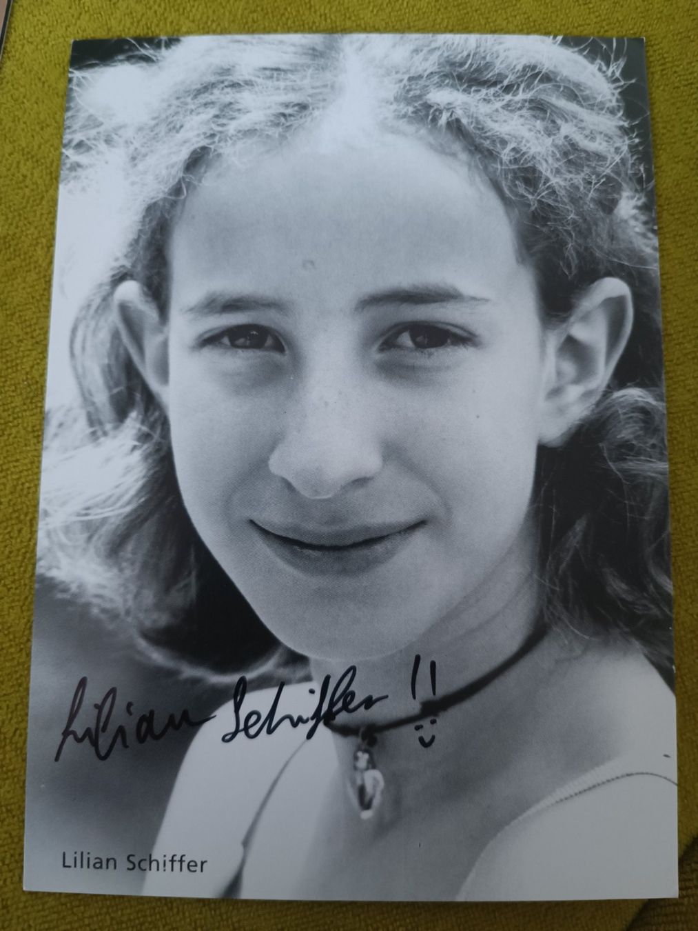 Autogramme: Lilian Schiffer - handsigniert – Gebraucht aus Menziken von Artographs