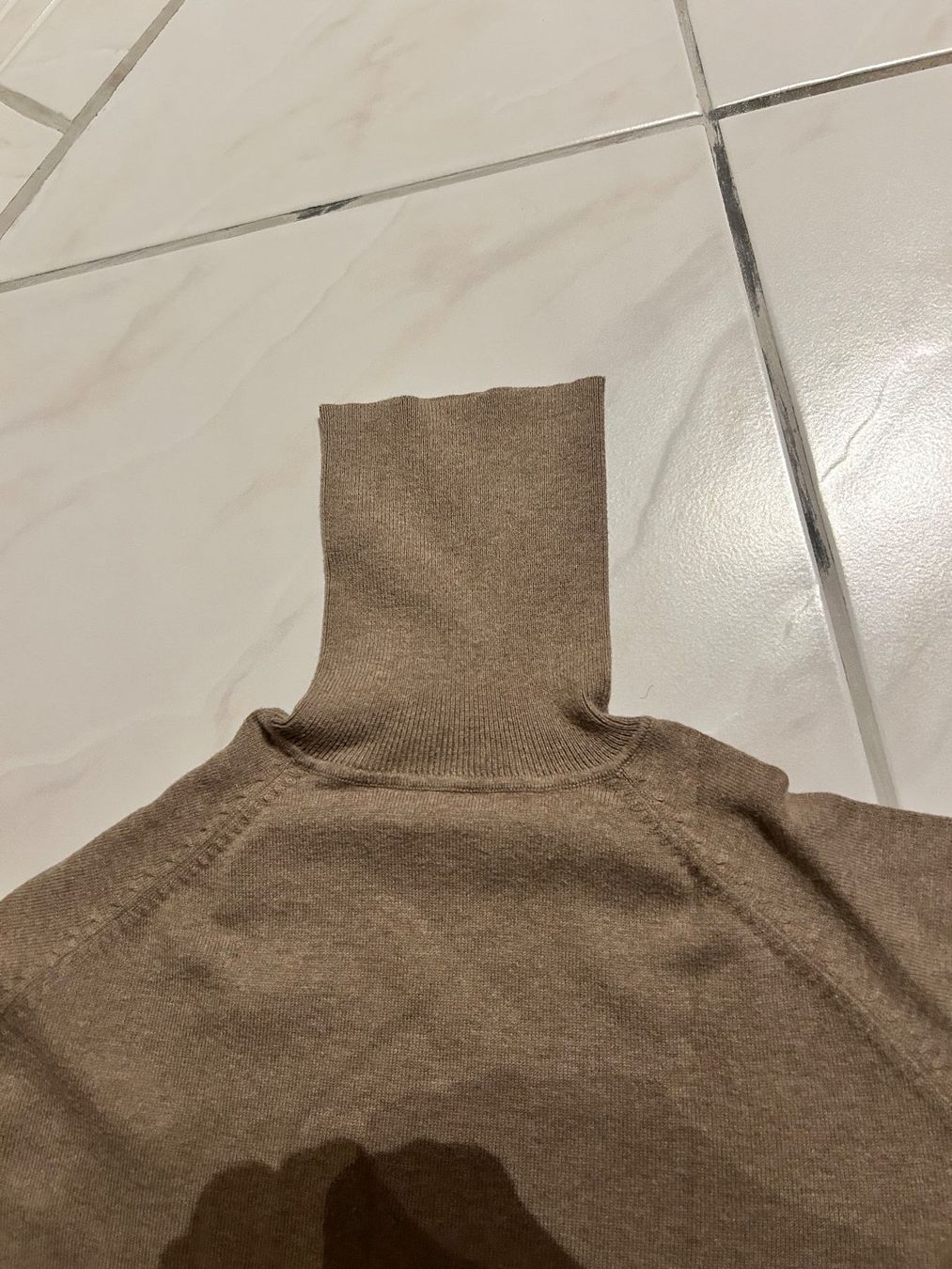 Zara Pullover & Sweatshirts: Damenrollkragenpullover Grösse M – Gebraucht aus Gutenswil von walker60 2