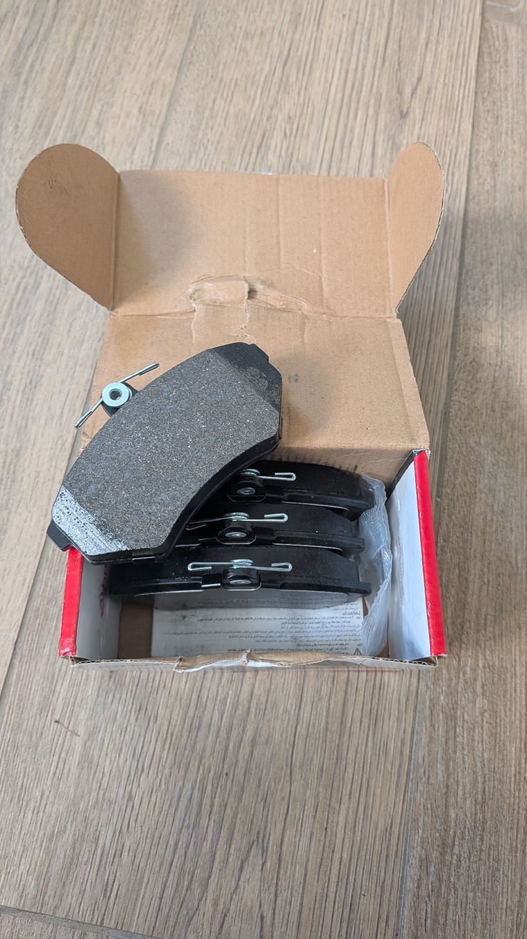 Brembo Tutti pezzi di ricambio auto: Brembo Prime Klötze – Nuovo (secondo la descrizione) da Itingen venduto da lui_h6vq