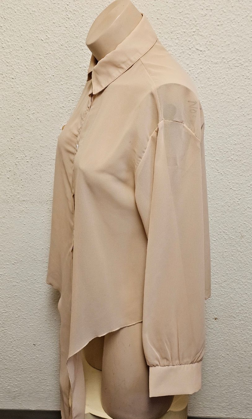 Camicette: Elegante Damenbluse Nude Beige mit Bindeband Gr. S – Usato da Urdorf venduto da ole_mrp9 3