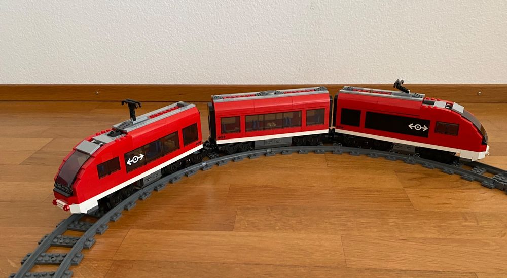 LEGO Eisenbahn Zug 7938 Passagierzug Passenger Train kpl. (Gebraucht ...