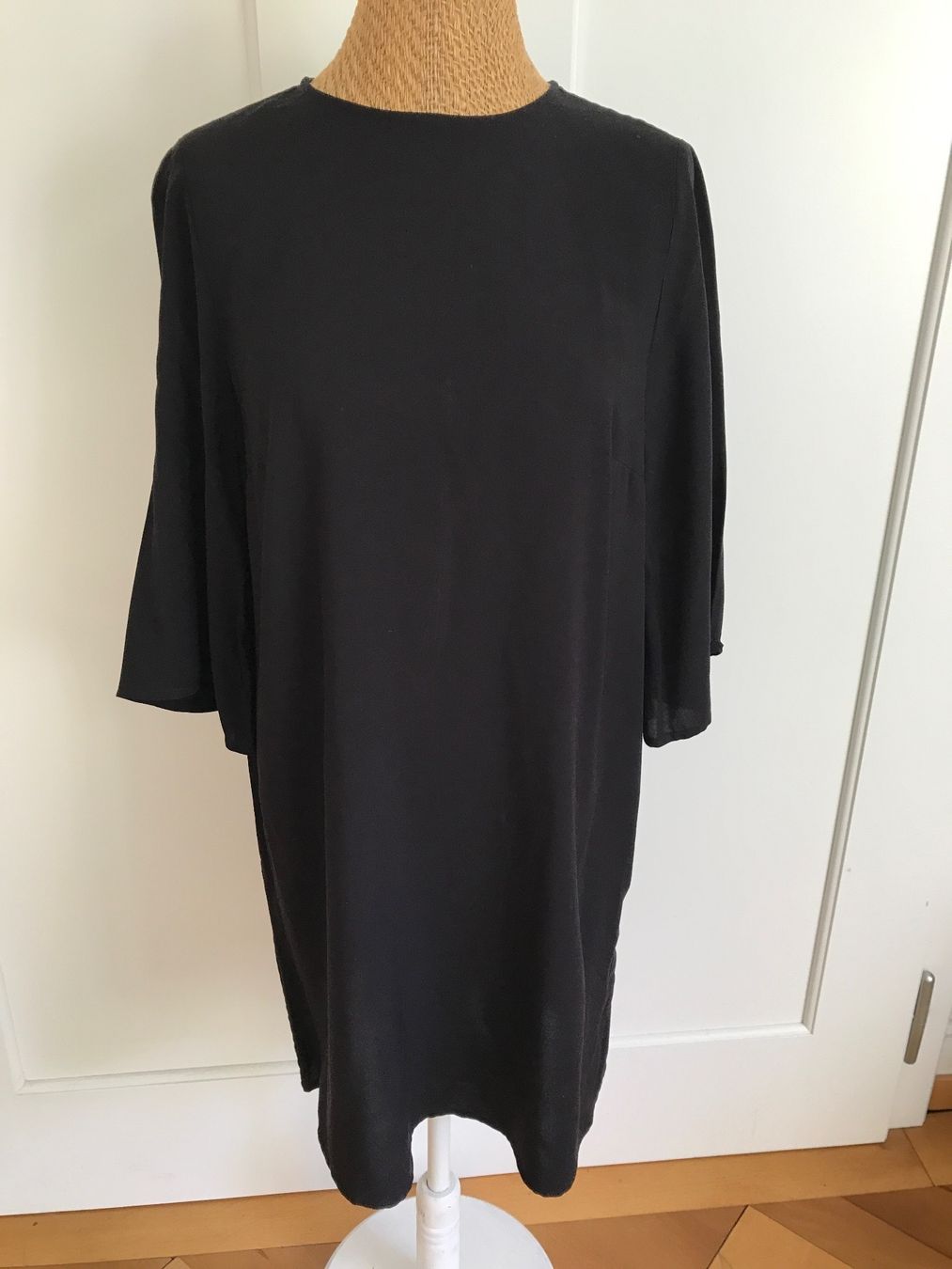 H&M Vestiti: schwarzes Kleid – Usato da Baden venduto da jdif