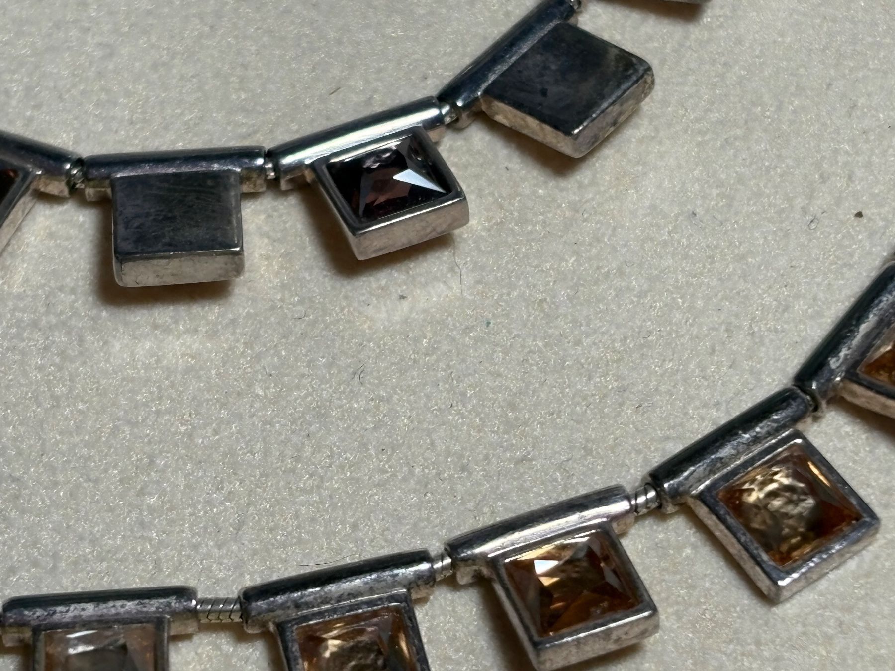 Bracciali & Braccialetti: Sehr schönes Armband mit passendem Halsschmuck – Usato da St. Peterzell venduto da verena40 1