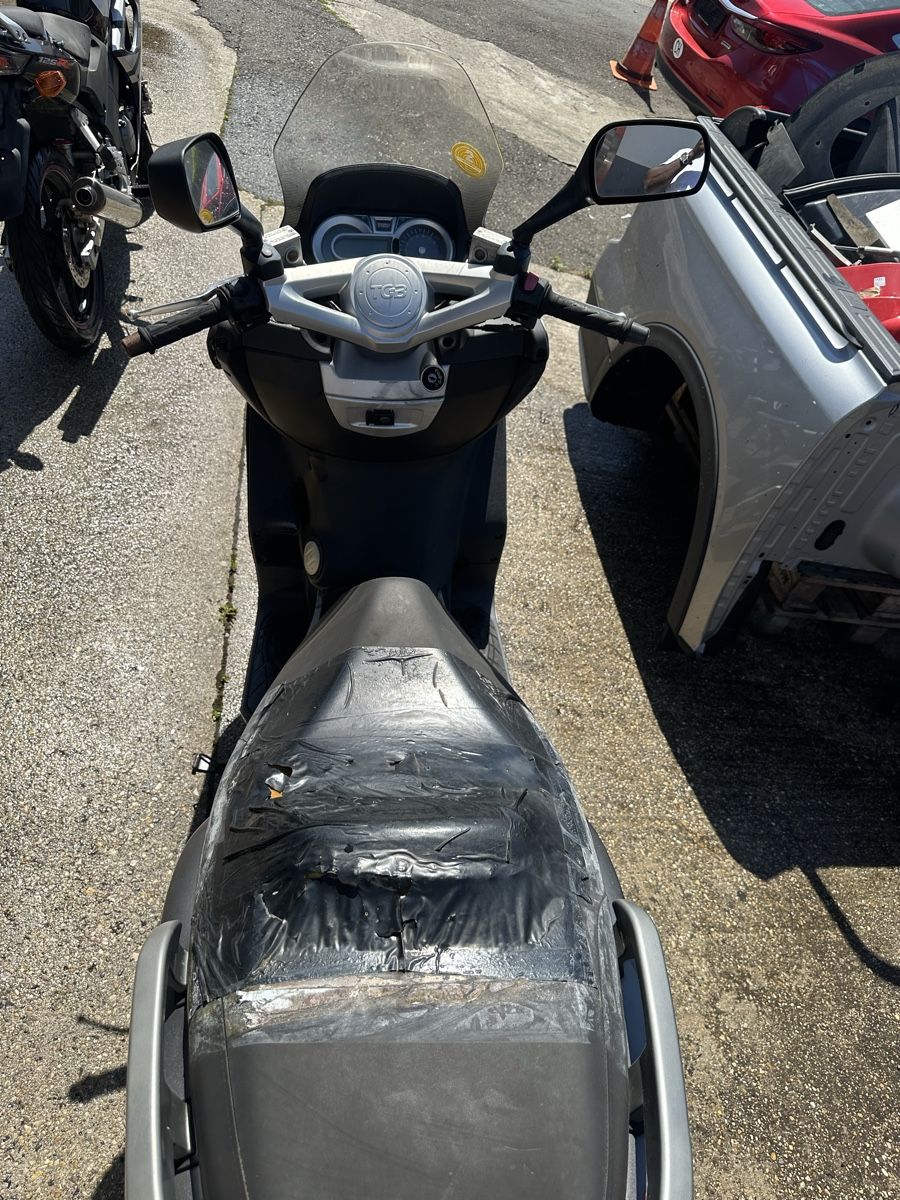 Tgb Scooters: TGB X-Motion 125 – Defekt aus Treycovagnes von Campingcar65 8