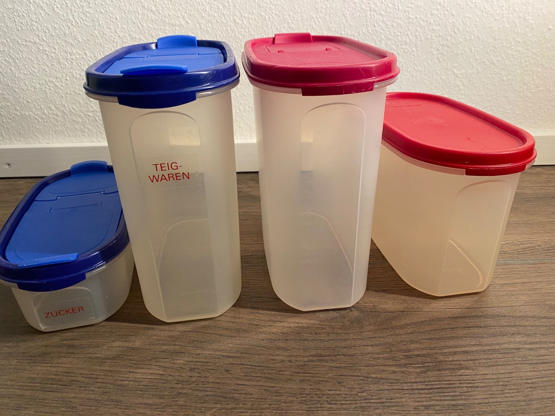 Tupperware Contenitori & Simili: Tupperware Supervision rot & blau (4 Stück) – Usato da Pratteln venduto da a23_j2gs 4