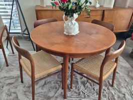 Table et 4 chaises danoises 1960 Niels Otto Moller