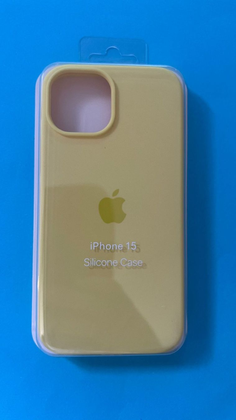 Cover & Protezioni schermo: Coque iPhone 15 \ iPhone 15 Hülle – Nuovo e nell'imballaggio originale da St-Cergue venduto da vpr_7v8g