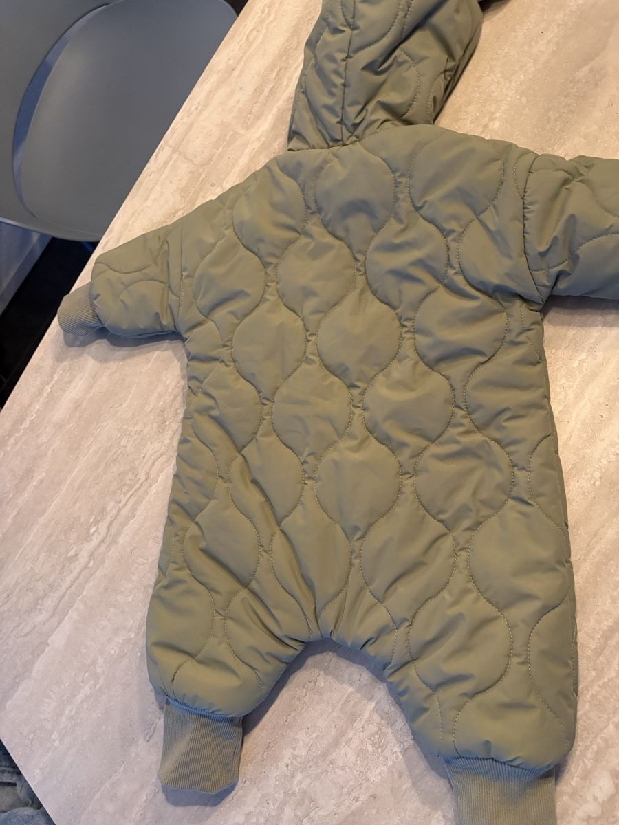 Completi: Baby Winteroverall Grösse 80 – Usato da Zürich venduto da Anushka86 1