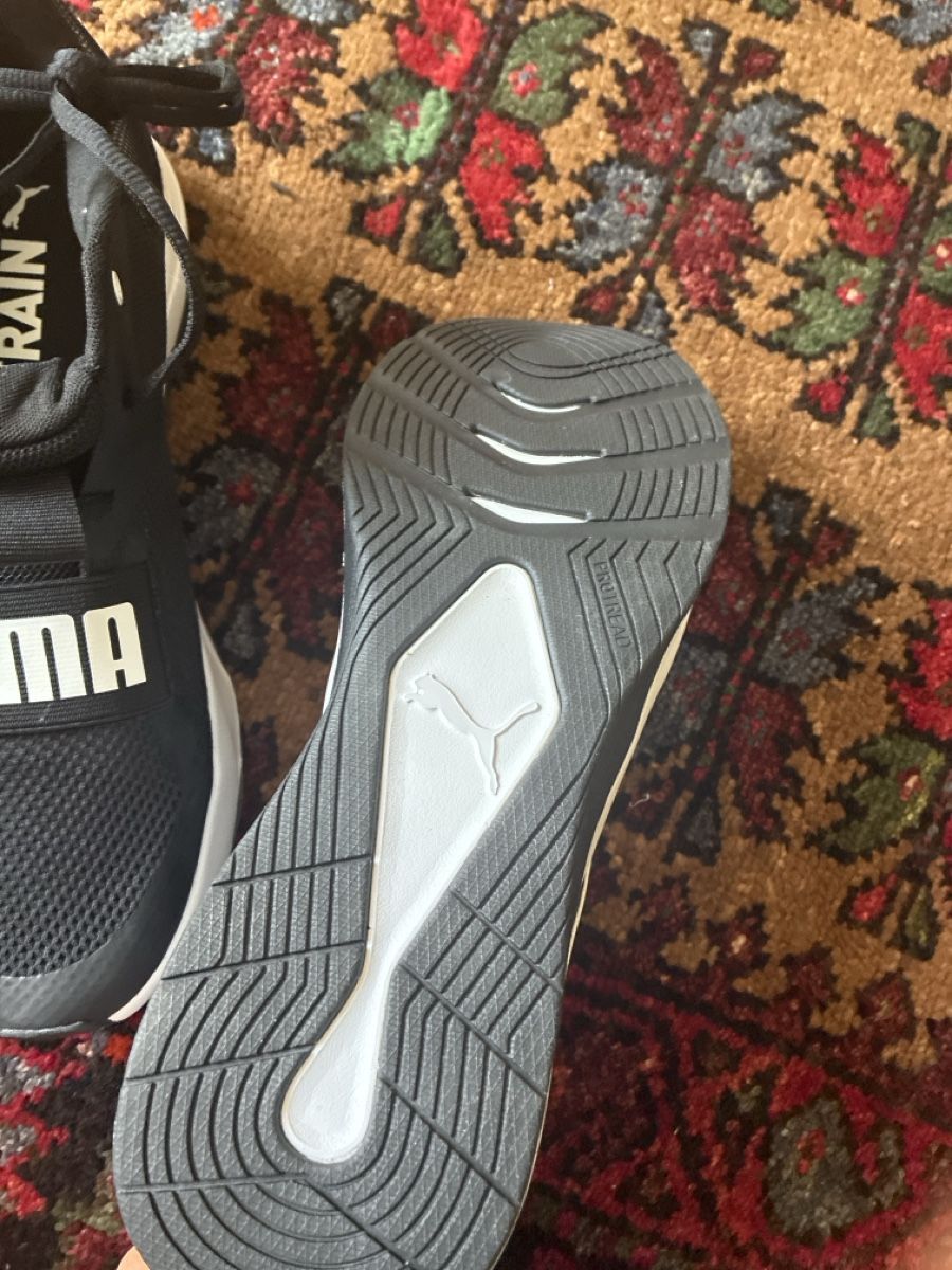 Scarpe da uomo: Puma chaussure de running taille 44 – Nuovo e nell'imballaggio originale da Le Grand-Saconnex venduto da aur_27hl 2