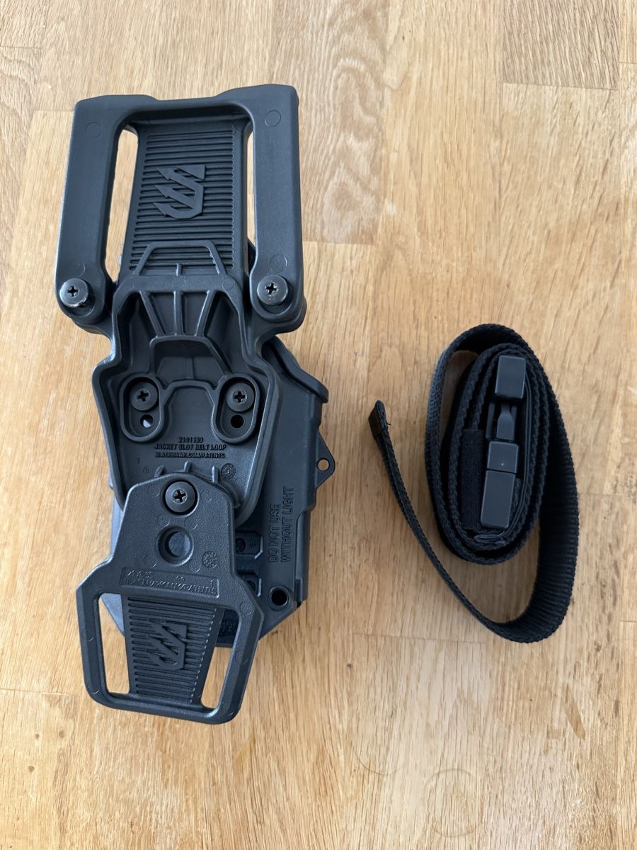 Glock Tiro a segno:  PISTOLENHOLSTER BLACKHAWK – Usato da Herisau venduto da mxswiss 2