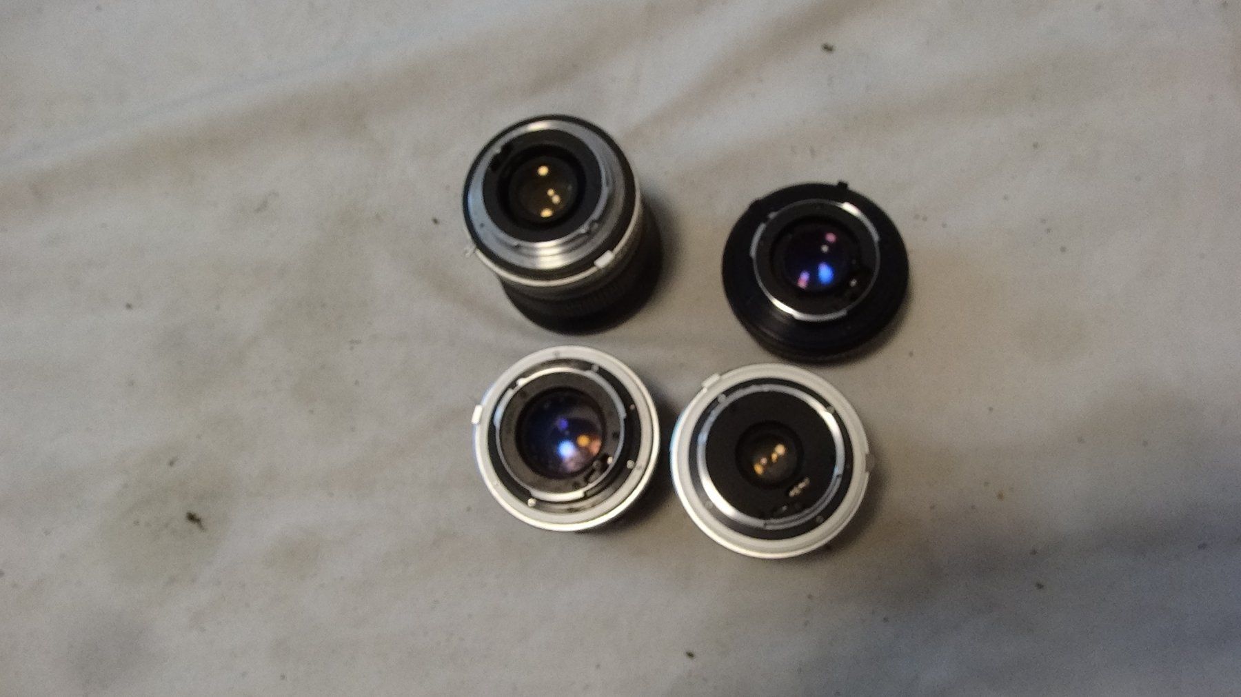 Minolta Fotocamera: 4 STK MINOLTA MF LENS TIP TOP LÄÜFT.ETUI. – Usato da zürich venduto da ahmad01 1