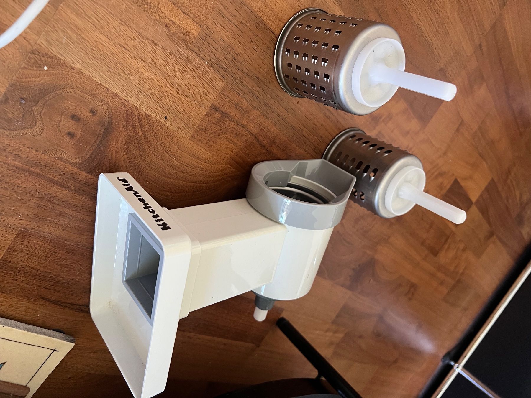 Kitchenaid Küchengeräte: KitchenAid MVSA Gemüseschneider – Gebraucht aus Jona von Sariksa 2