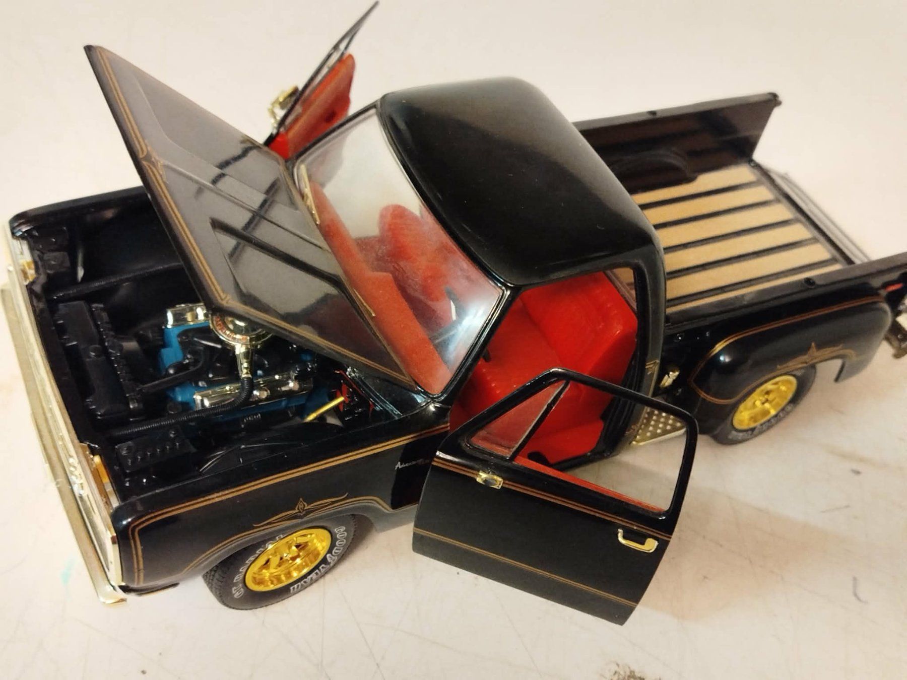 Dodge Modellini d'auto: Dodge Warlock 1:18 – Usato da La Chaux-de-Fonds venduto da Emmaus2300CDF 4