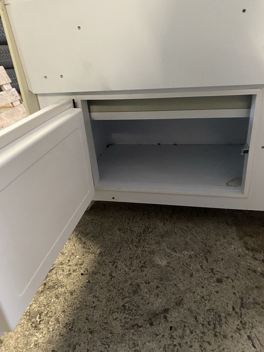 Elettrodomestici da cucina: Glacé Vitrine - Eisvitrine  – Usato da St. Gallen venduto da wartau04 3