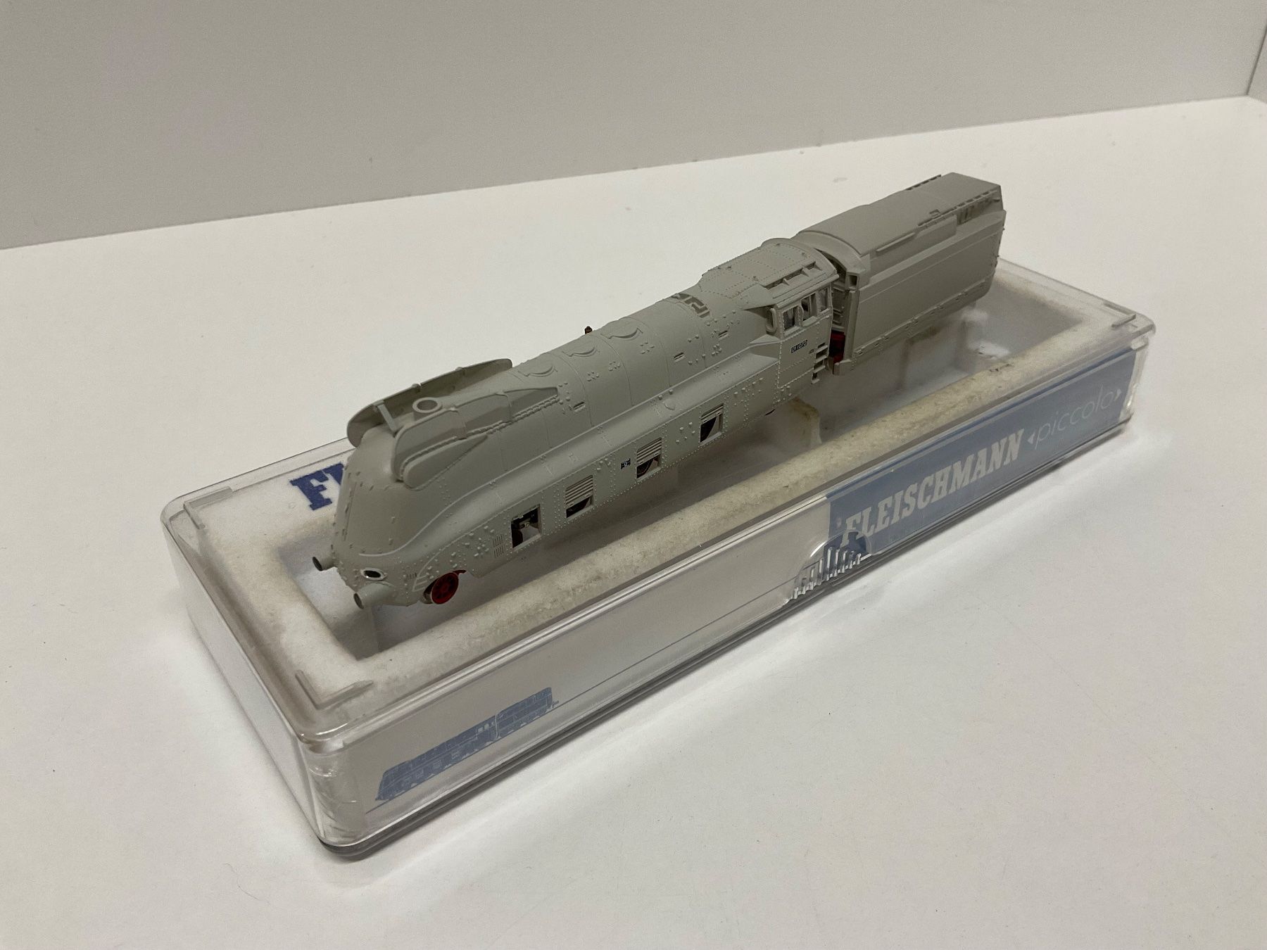 Fleischmann Modellini di ferrovie: Fleischmann piccolo 7805 Dampflok BR 01, läuft schlecht – Usato da Chur venduto da Chur75