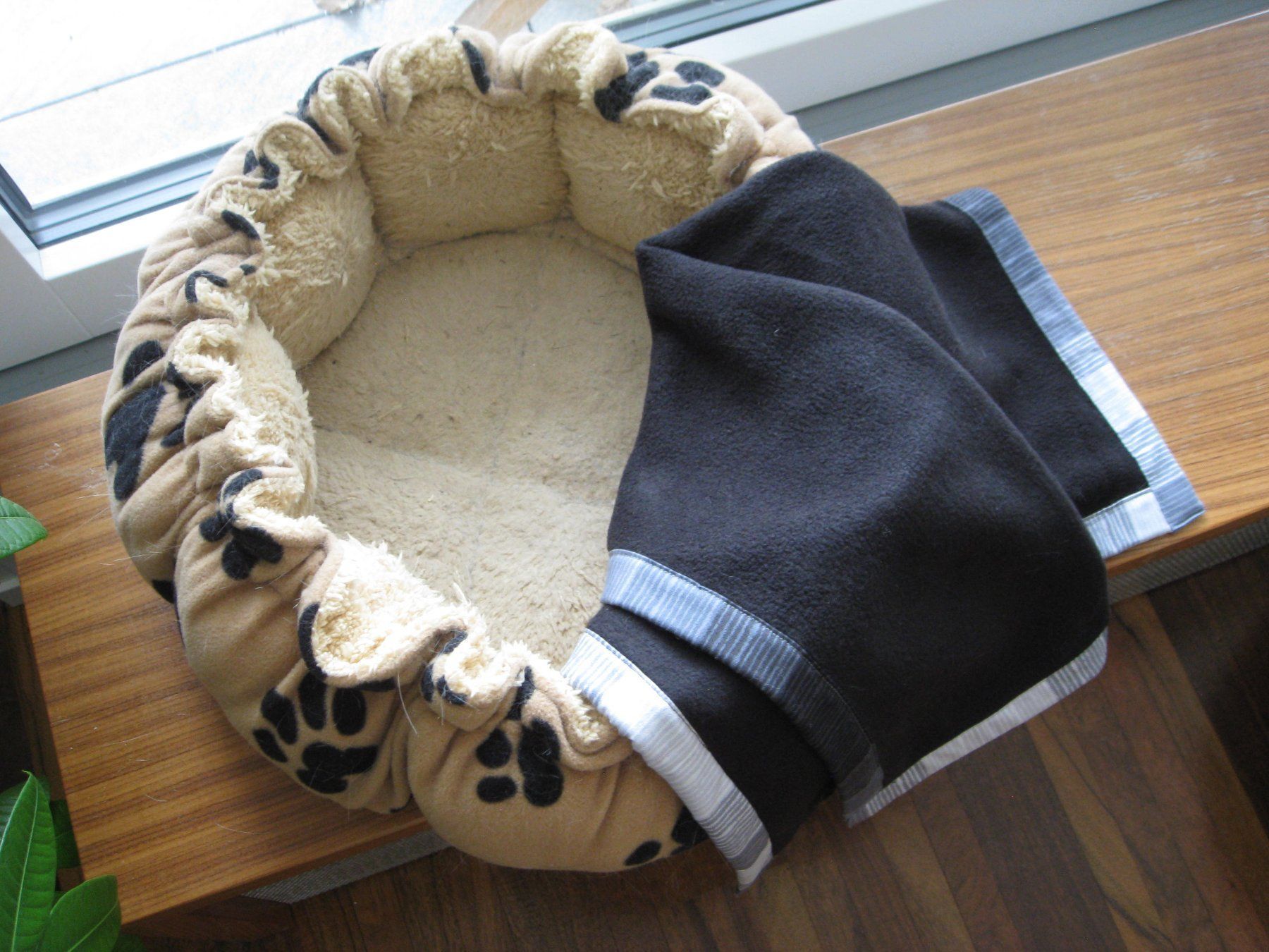 Coperte & Accessori: Katzendecke Hundedecke Handarbeit – Nuovo (secondo la descrizione) da Kriens venduto da Kraeutergarten