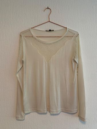 Maje pullover blanc avec dentelle (M/taille 2)