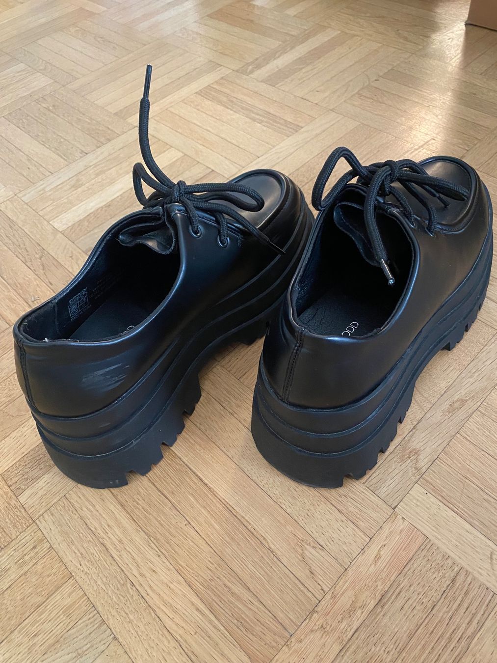 Scarpe da donna: Plateau Schuh, klobig, Gr. 38, schwarz – Usato da Bern venduto da kat_d9p5 2