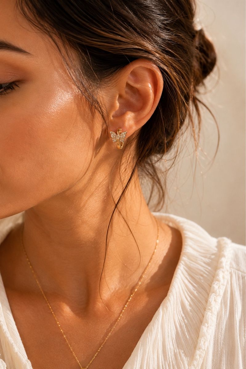 Orecchini pendenti & Orecchini a lobo: Butterfly Hoops – Nuovo e nell'imballaggio originale da Zürich venduto da MML 1