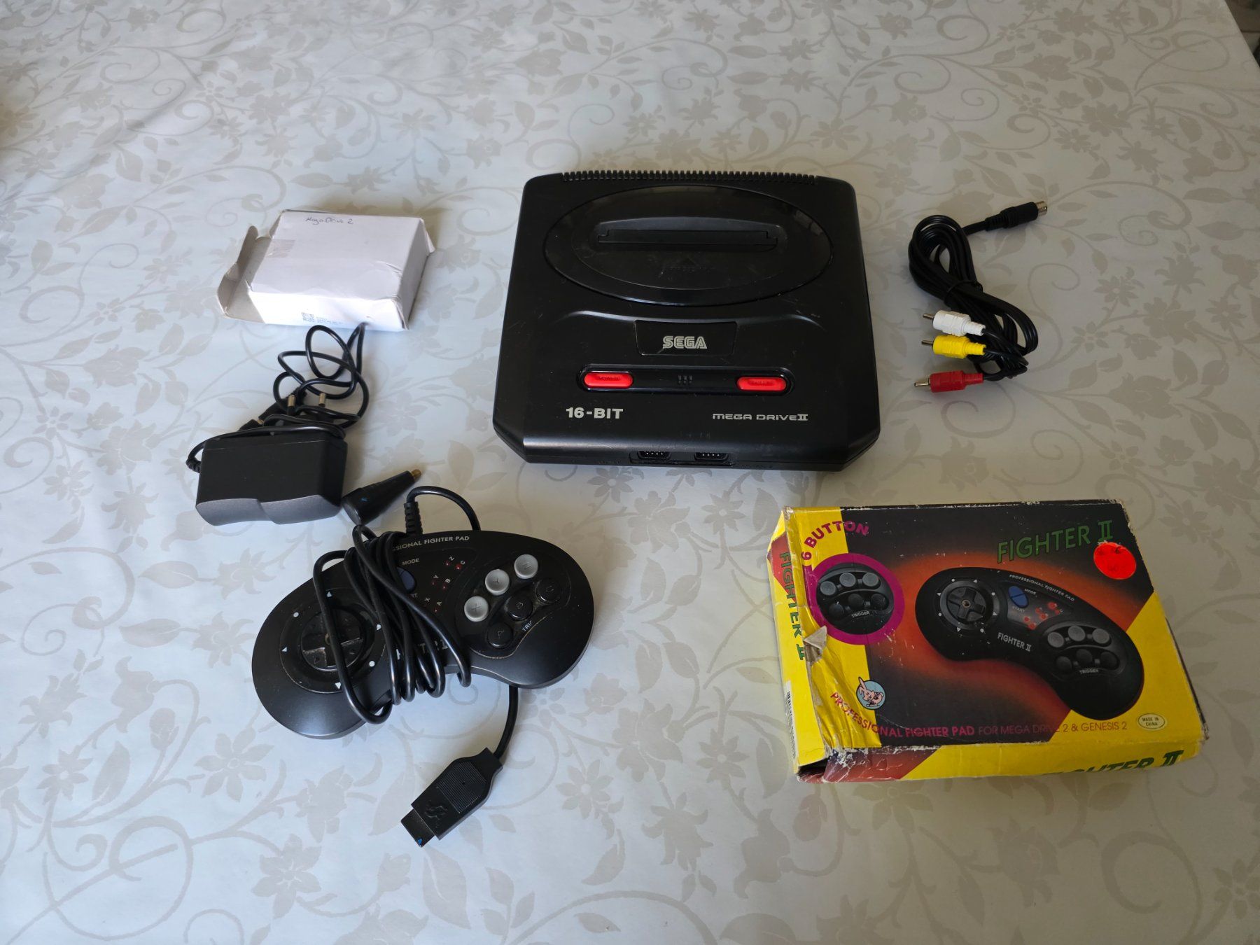 Sega Konsolen: Sega Mega Drive II - Console Rétro 16-Bit – Gebraucht aus Genève von luc_qhh2