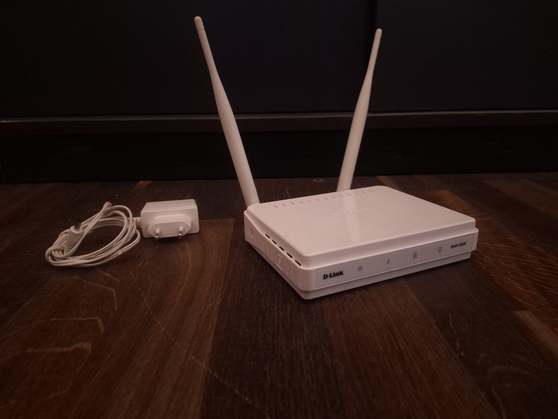 Dlink Modem & Router: D-Link DAP-2020 Router (2/2) – Usato da Effretikon venduto da lichtundmusik_GmbH
