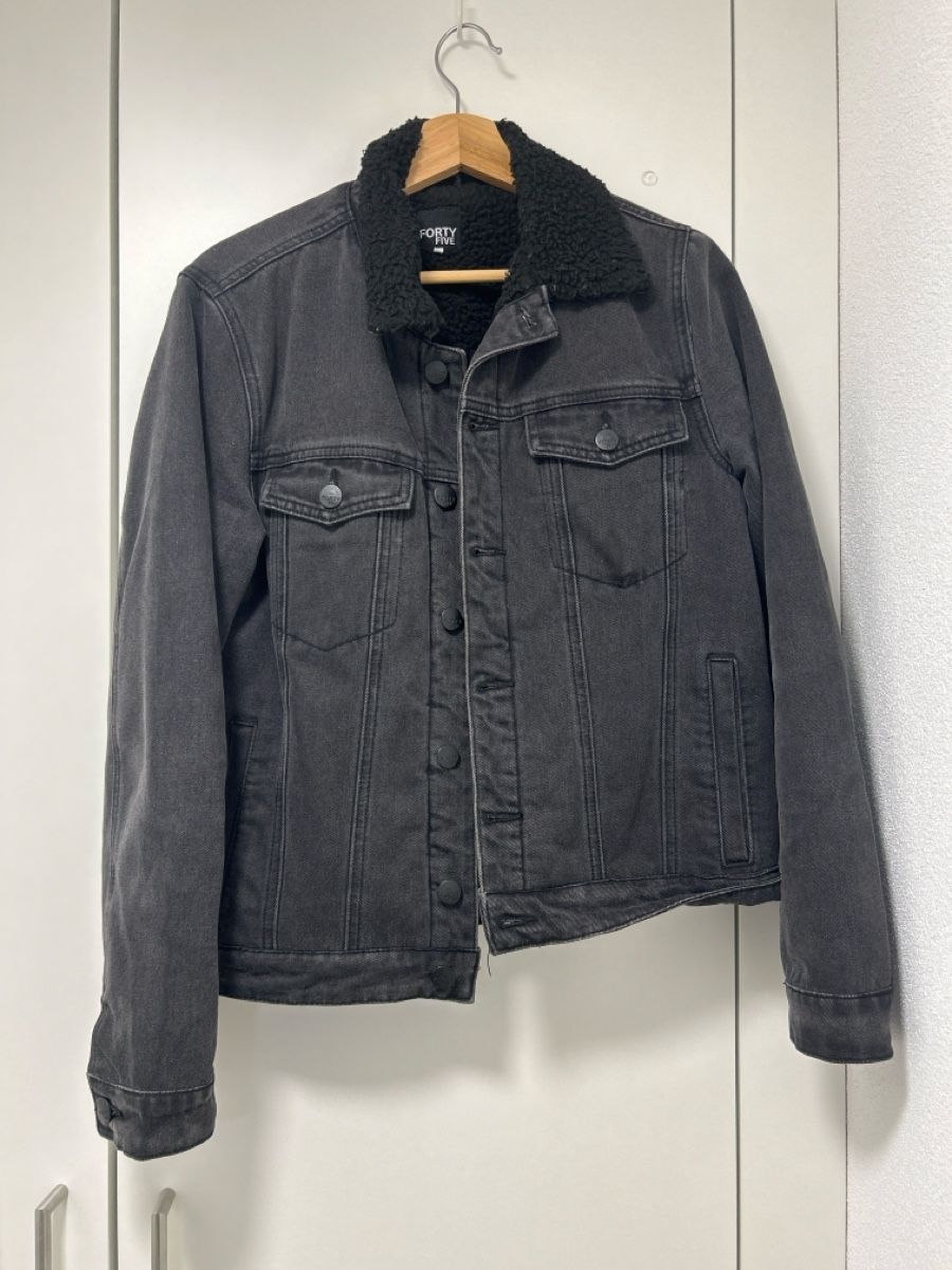 Vestes: Jeansjacke gefüttert schwarz – D'occasion à Luzern par mro_gq8h