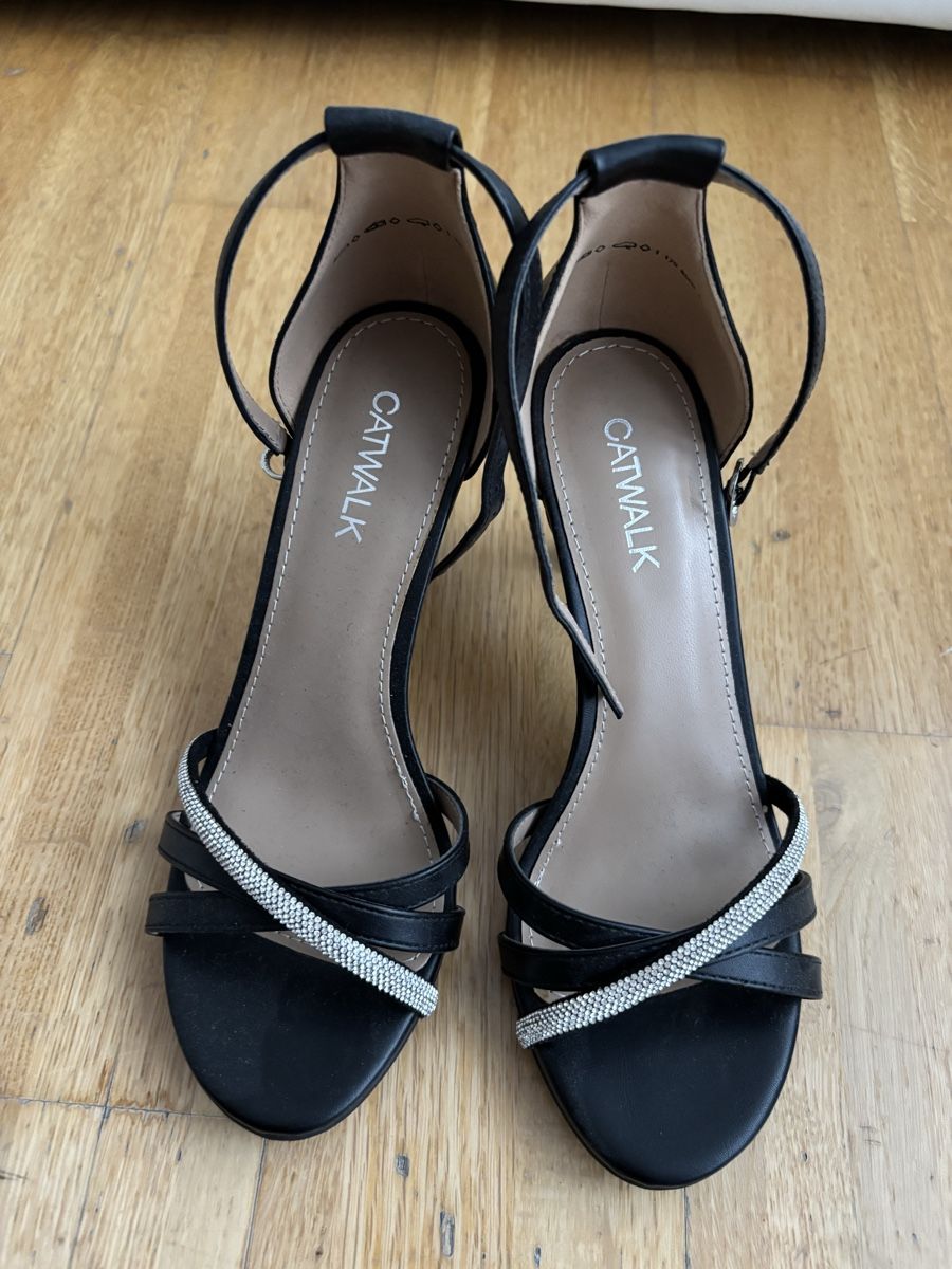 Dosenbach Scarpe da donna: Elegante Catwalk High Heels mit Strass Gr. 36 – Nuovo (secondo la descrizione) da solothurn venduto da karinaM17 1