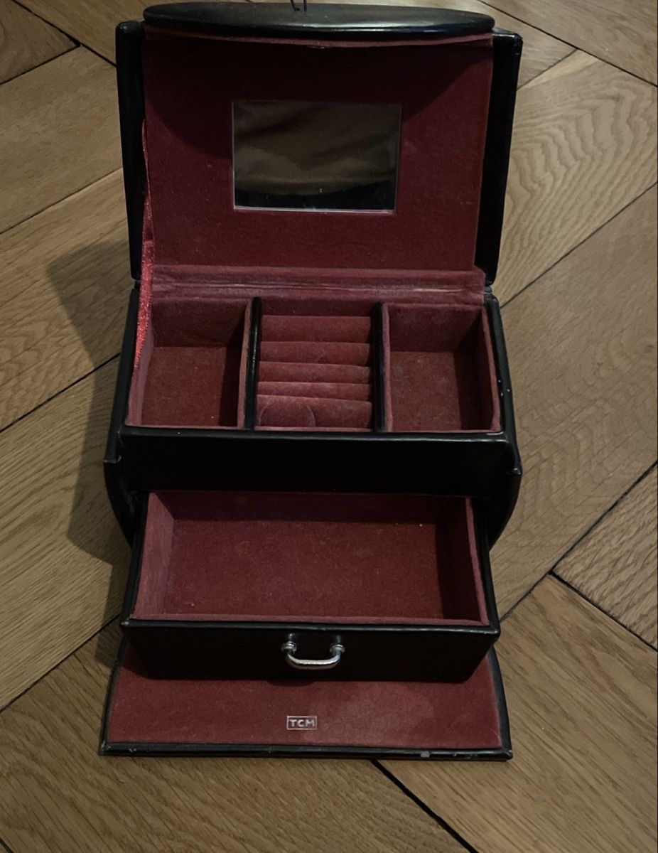 Portagioie: Elegante Vintage Schmuckbox – Usato da Basel venduto da Blumi_13 2