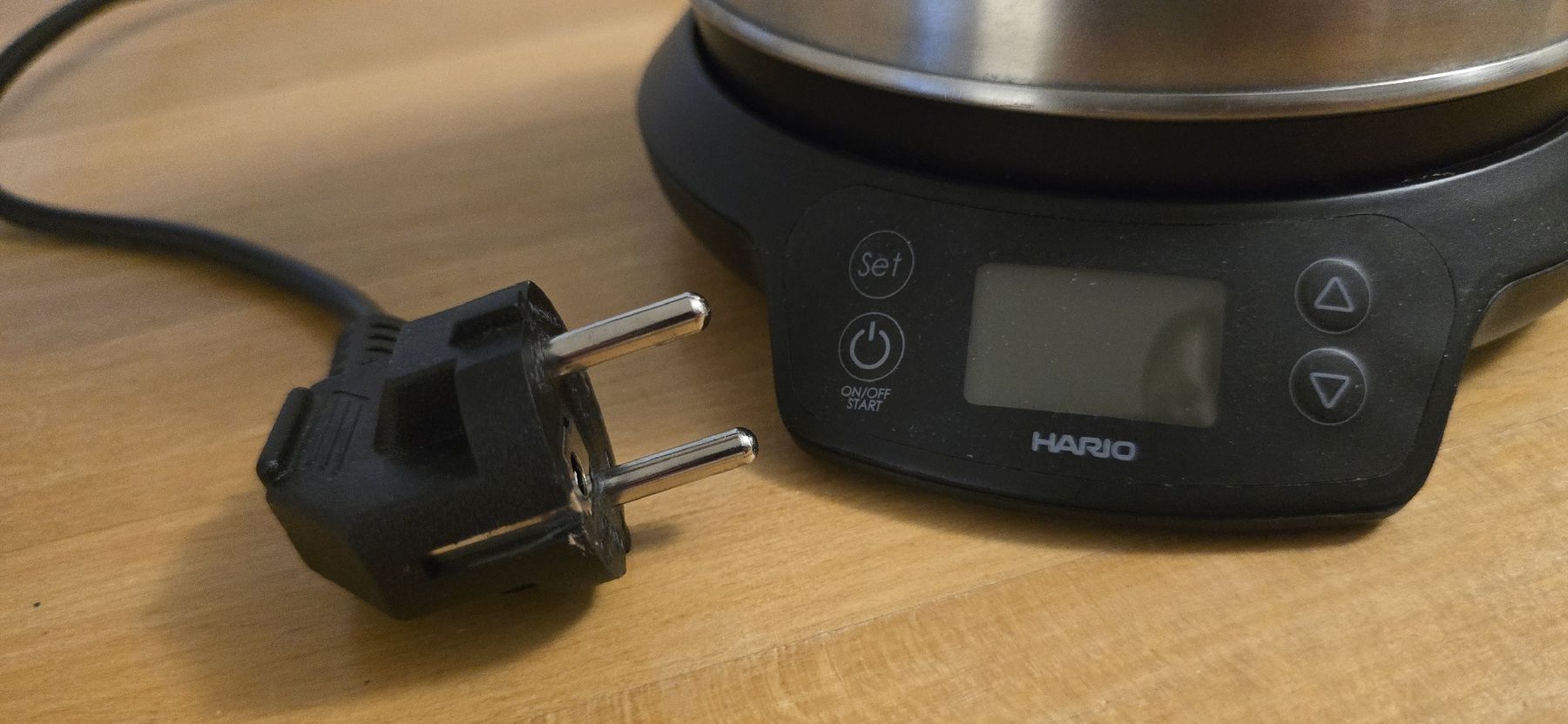 Hario Bollitori: Hario Electric Kettle BuonoN V60 Power Temperature Control – Usato da Buchs SG venduto da rei_7j5l 2