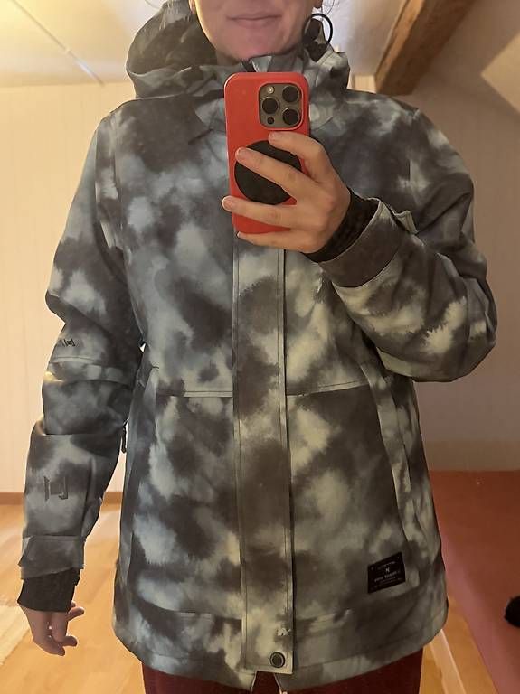 Giacche: L1 Snowboardjacke Damen Gr. M – Nuovo (secondo la descrizione) da Knonau venduto da nina.r.94 2